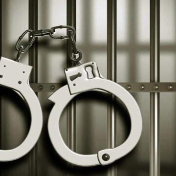 Arrest-1 പതിമൂന്നുകാരിയെ പീഡിപ്പിച്ച കേസില് രണ്ടാനച്ഛന് 78 വര്ഷം കഠിന തടവും പിഴയും