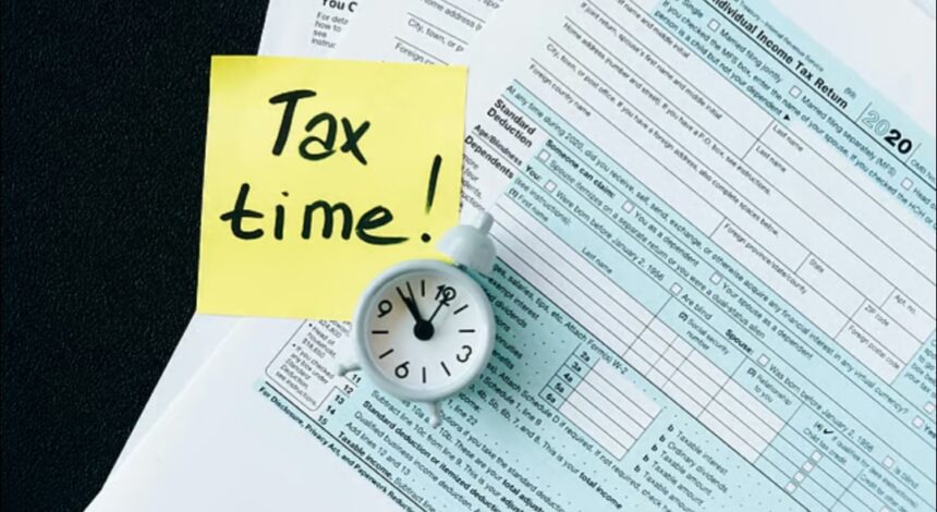 ഐടിആർ ഫയലിംഗ് അവസാന തീയതി നീട്ടാതെ ഓഡിറ്റ് റിപ്പോർട്ട് സമയപരിധി നീട്ടുന്നതിനെ സിബിഡിടിയെ ഗുജറാത്ത് ഹൈക്കോടതി ചോദ്യം ചെയ്തു